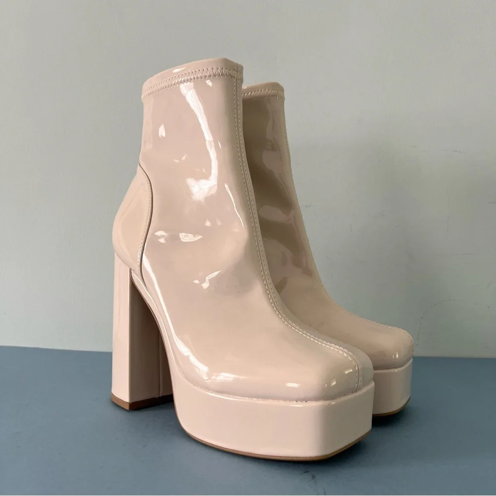 Steve Madden‎ Bianca Bone Patent Leather Platform Boots